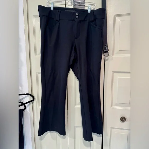 Torrid black studio luxe boot cut trousers 18S - Picture 4 of 4